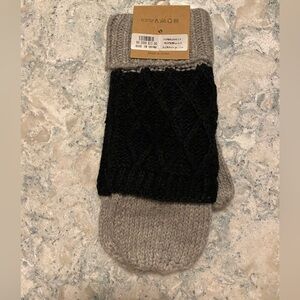Girly Black and Gray Wool Blend Knitted Mittens